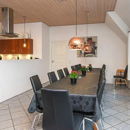18 Person In Ulfborg * Øby